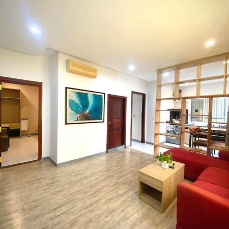 White Residence Hotel & Apartment Phnom Penh Esterno foto